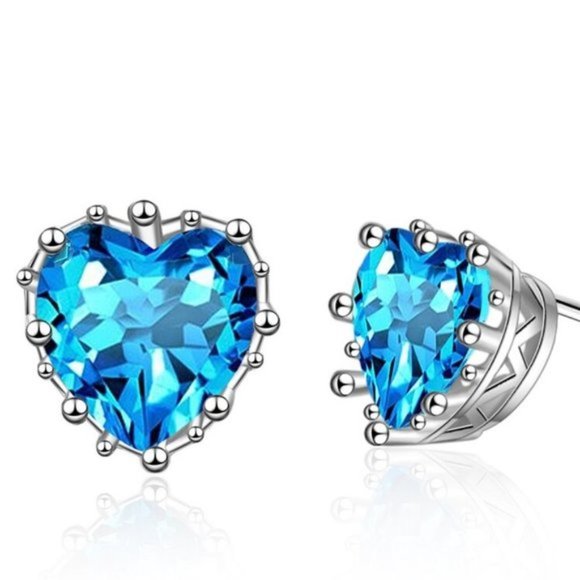 NEW Silver Simple Blue Heart Earrings - Picture 4 of 5